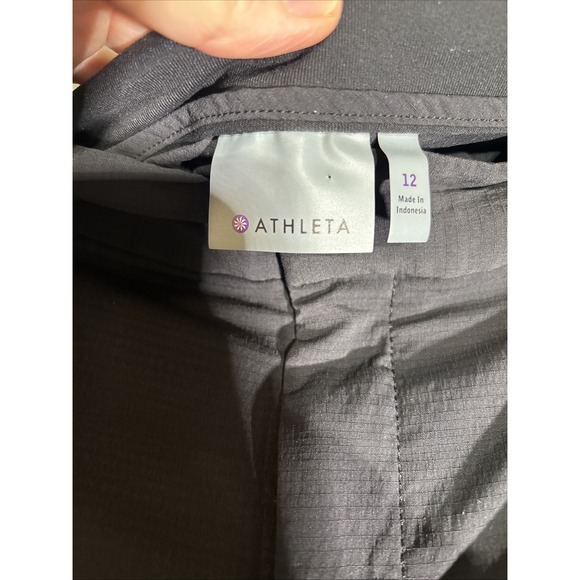 Athleta Trekkie North Jogger Hiking Cropped Black Pants Zip Pockets Size 12 - Picture 7 of 13